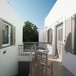 New Apartment In The Heart Of Mykonos Town - 3